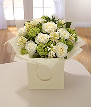 Eileen Jenkins Scented spring bag bouquet